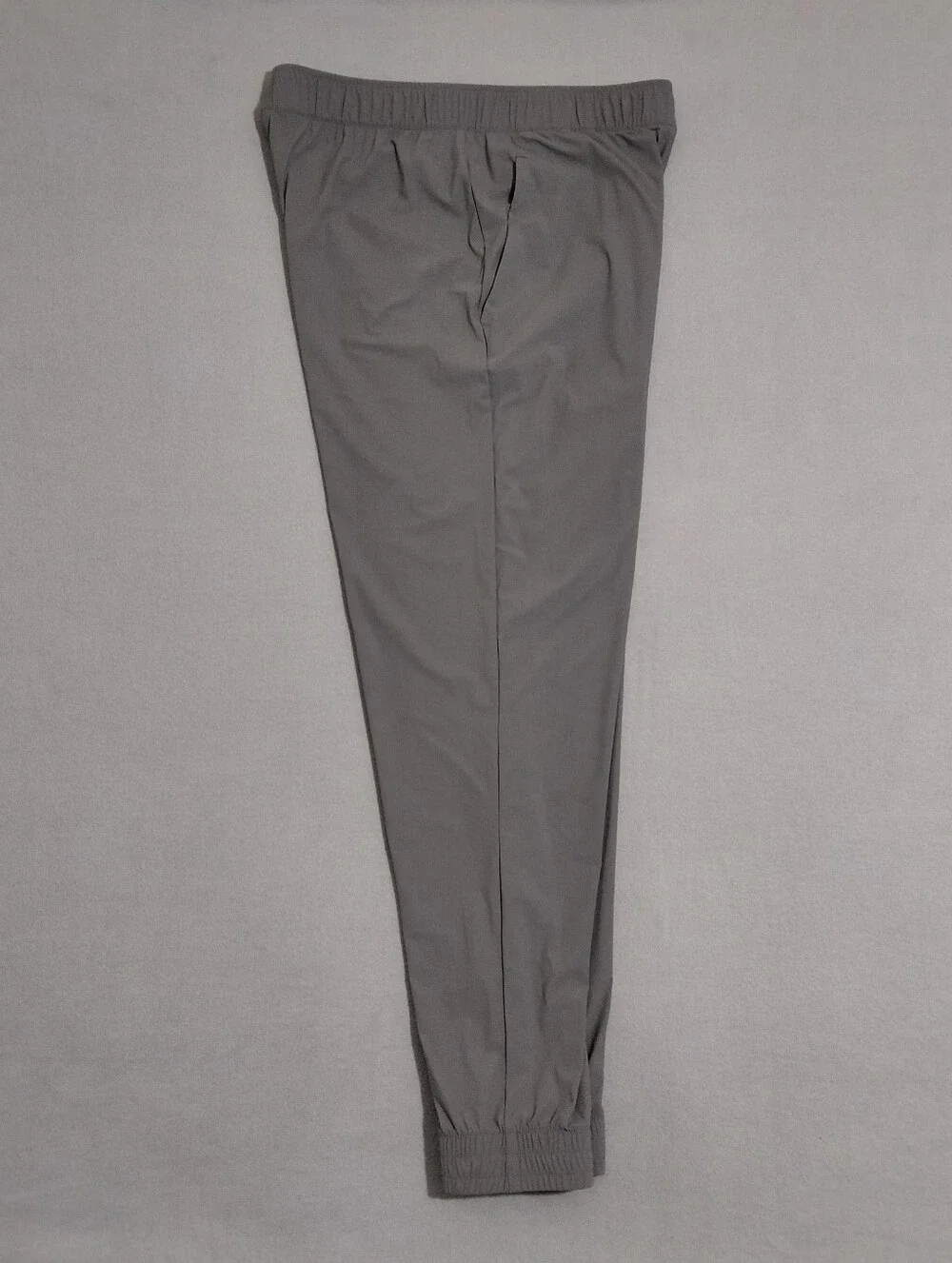 adidas essentials jogger